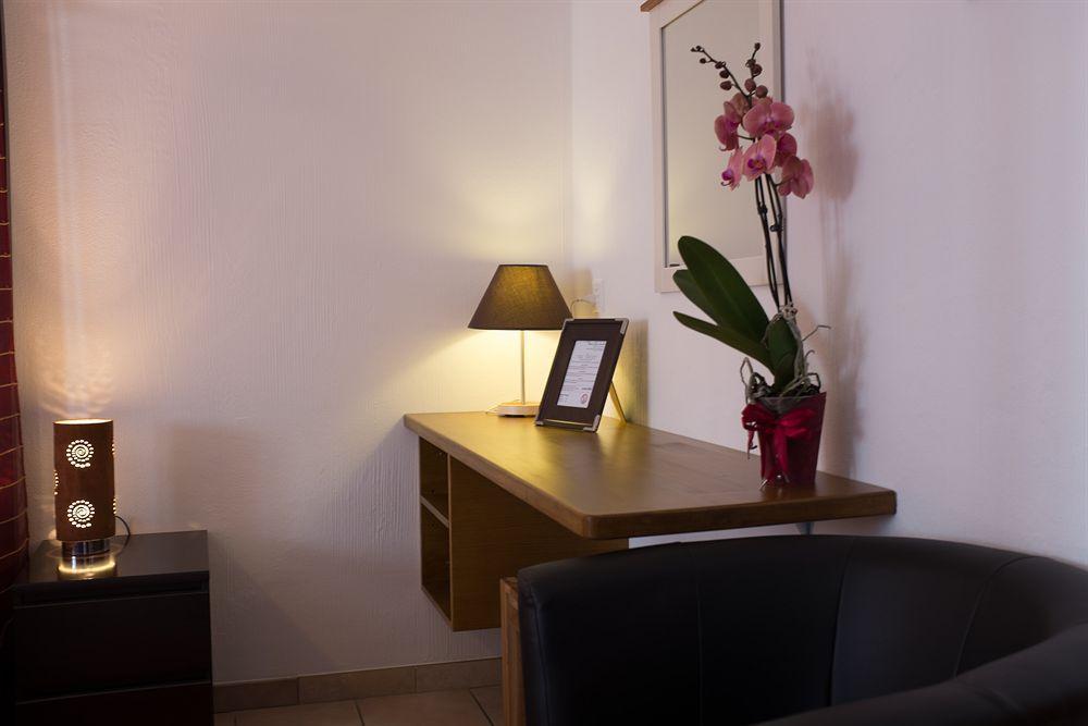 Reves Gourmands, Hotellerie & Gastronomie Vernayaz Ngoại thất bức ảnh