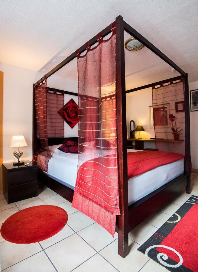 Reves Gourmands, Hotellerie & Gastronomie Vernayaz Ngoại thất bức ảnh